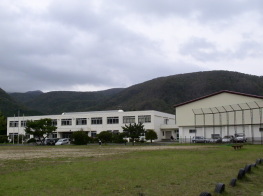 ���q���̖̓@�ؒ��w�Z